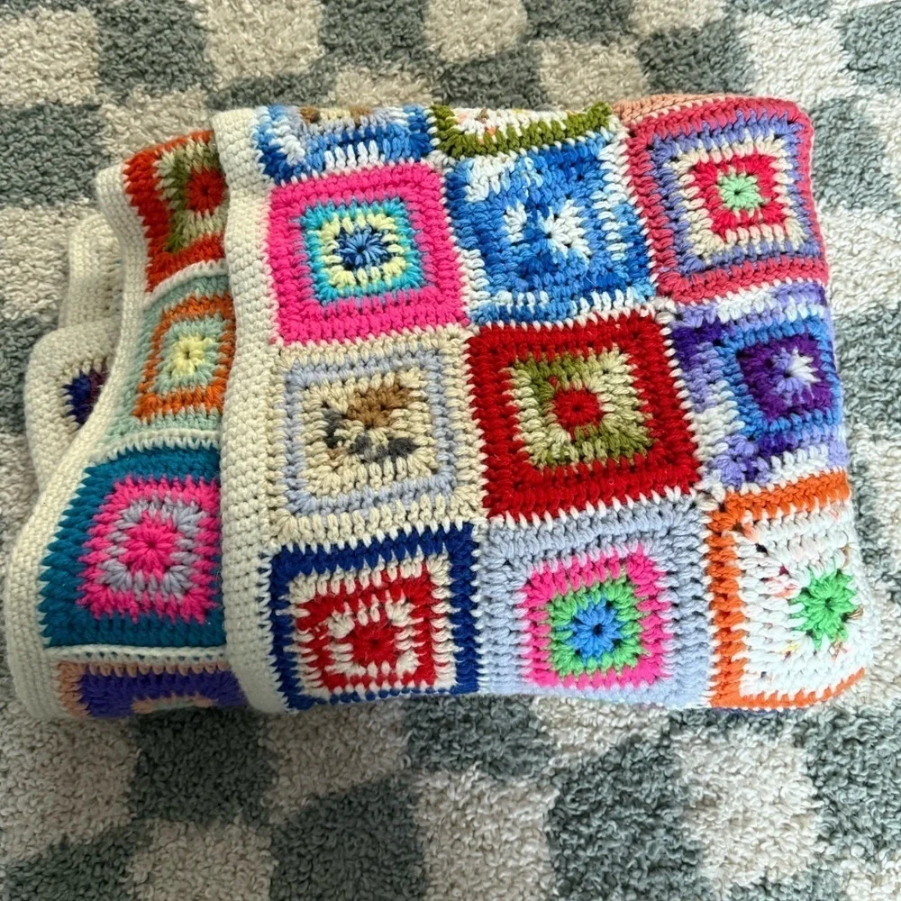 VTG Granny Square Blanket Afghan Crochet Hand Made Patchwork Multi Color Amish
